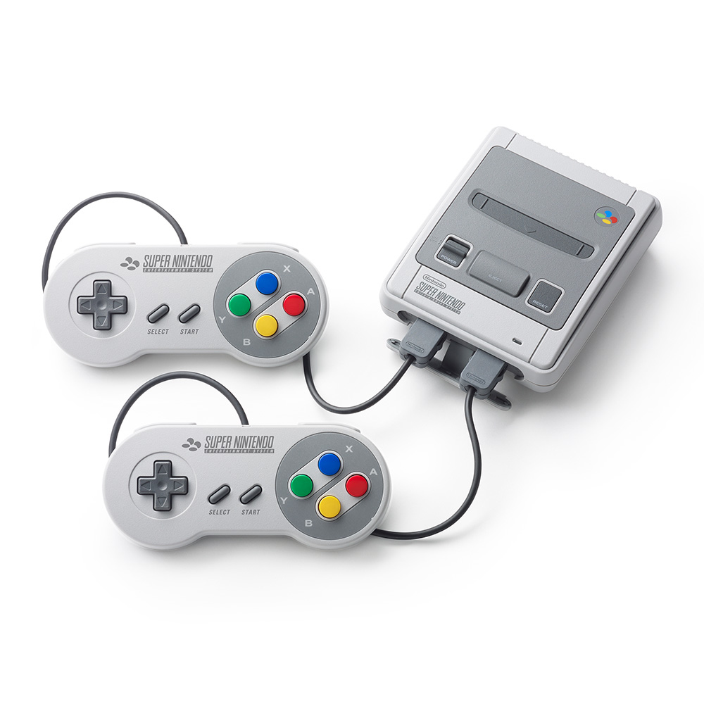 Nintendo Classic Mini: Super NES mit den beiden Mini-Controllern